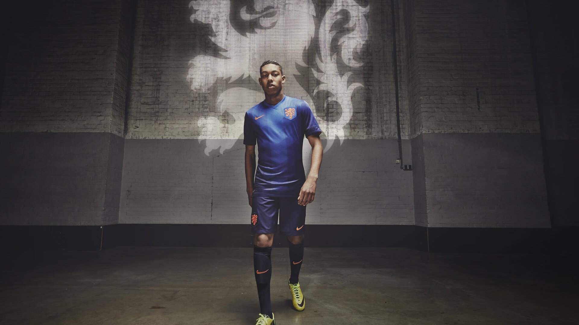 英超球队采用动态防守策略对抗对手高压进攻效果评估，英超哪个球队打防守反击